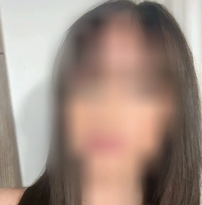 Christina, 23