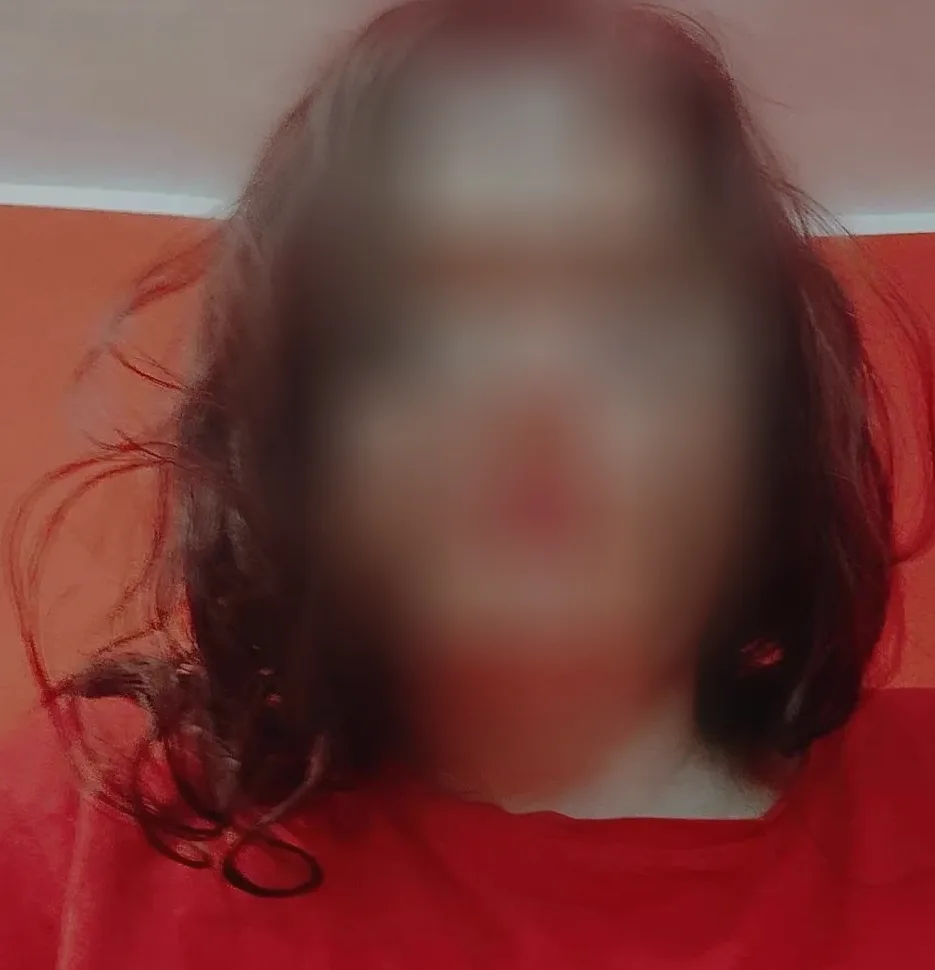 Valerie, 37
